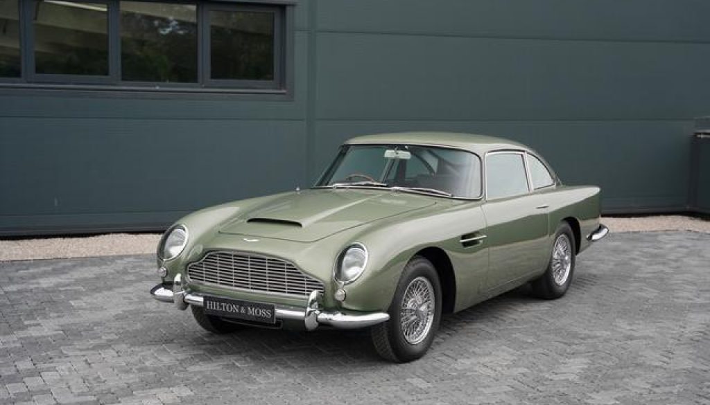 Aston Martin DB5 4