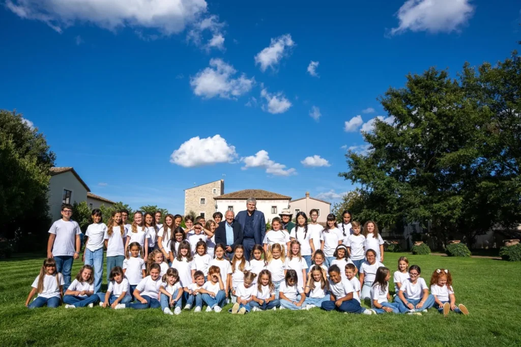 Mogol sottosegretario gianmarco mazzi bambini antoniano e caivano