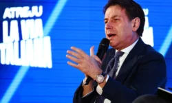 Giuseppe conte image photo