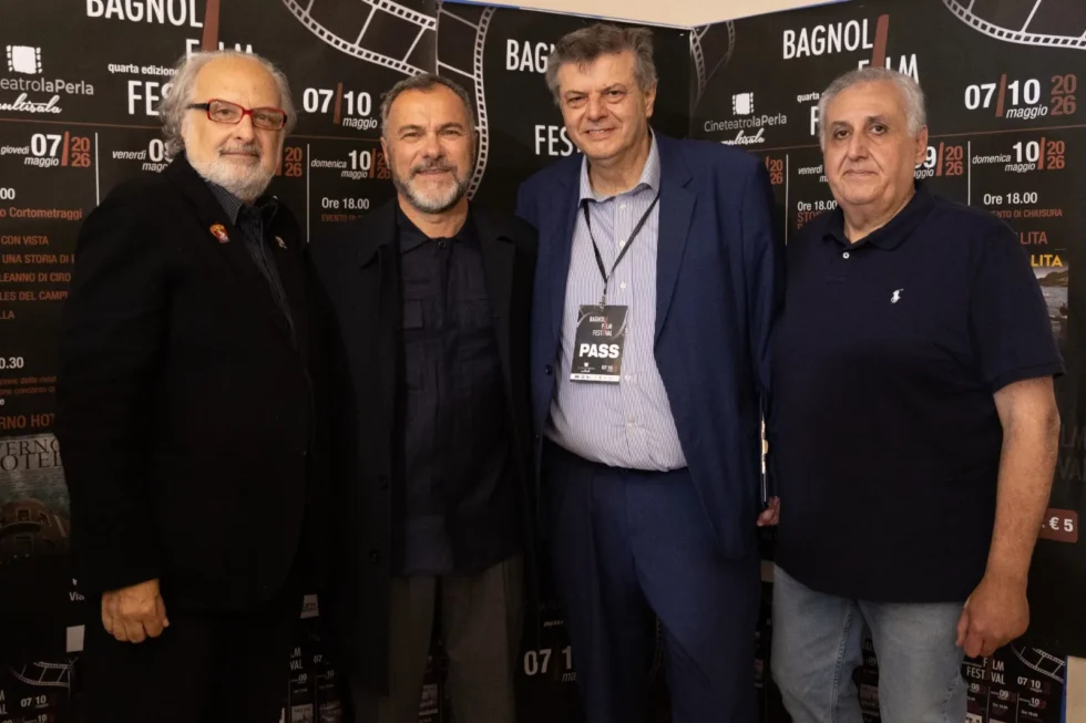 Cinema, Massimiliano Gallo premiato per l’esordio alla regia al Bagnoli Film Festival. Massimiliano gallo con maurizio di rienzo, giuseppe borrone e maurizio capezza ph effeduephoto