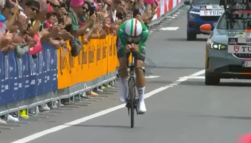 Giro d’Italia, Top Ganna colpisce ancora! Il campione a crono conquista la decima tappa