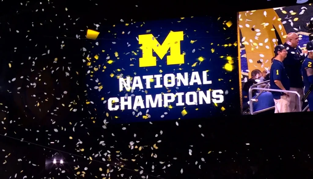 La notte di Michigan, dopo 37 anni vince il titolo Ncaaf