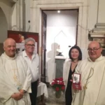 Don giulio albani con don piero milani e con alfredo e marinella capitani