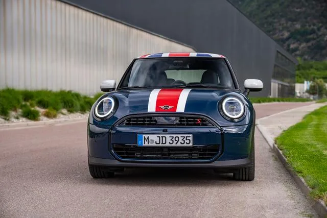 Mini cooper oxford edition 