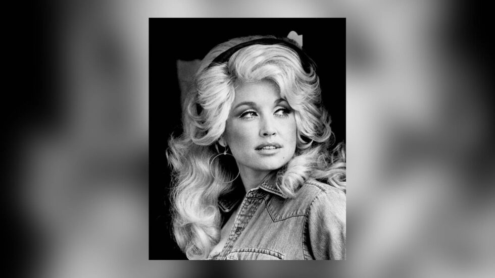 Dolly Parton, l’ultima luce di una leggenda: addio alla regina del country