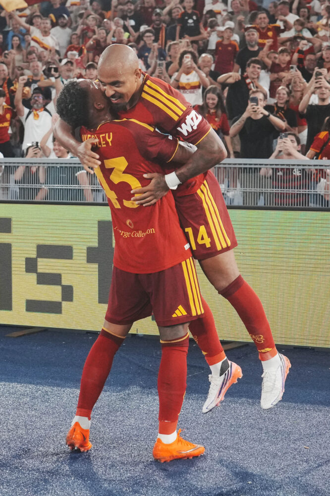Serie A Roma Fiorentina Esultanza Malen
