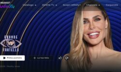 Schermata del Grande Fratello con Ilary Blasi in primo piano