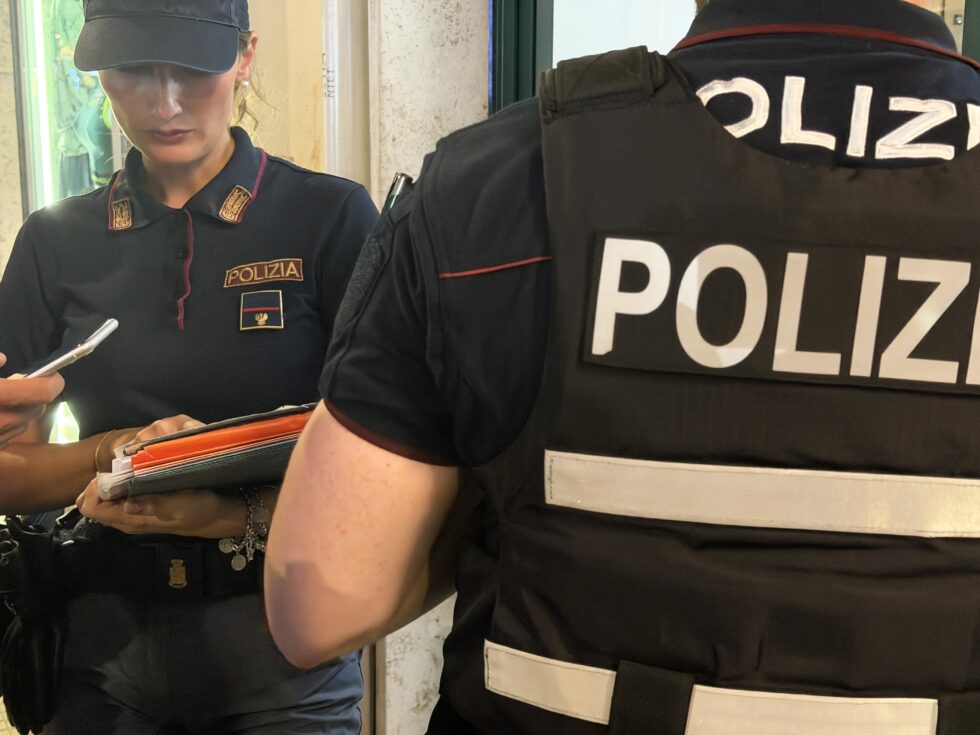 Operazione della Polizia di Stato sul litorale romano ad Ostia
