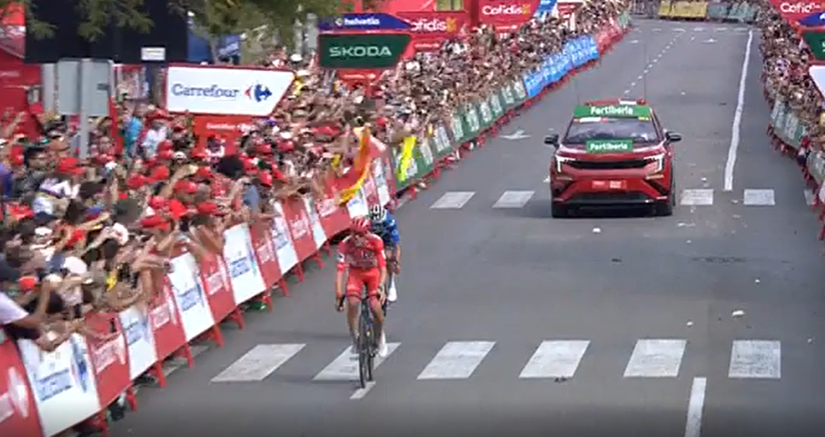 Vuelta Spagna: Tadej Pogacar altra perla! Battuto in volata Eric Mas