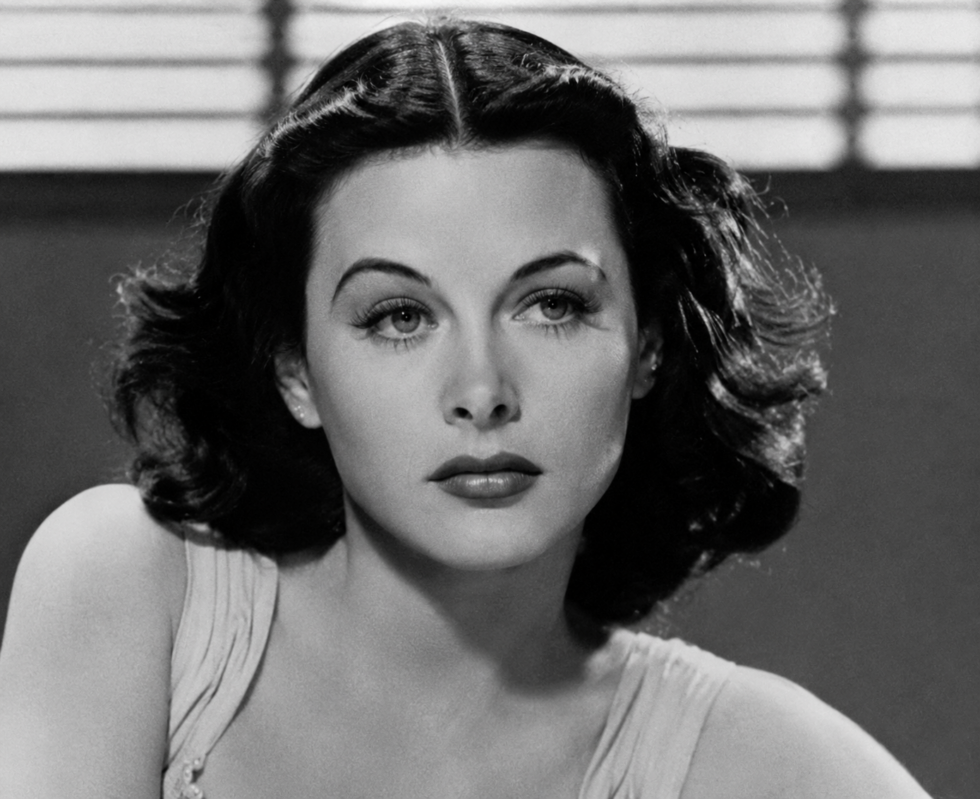Storia di donne che hanno lasciato il segno nella storia: Hedy Lamarr, la diva che inventava il futuro