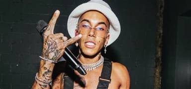 Sfera Ebbasta e le 10 ragazze a San Siro: parla una modella tra le polemiche