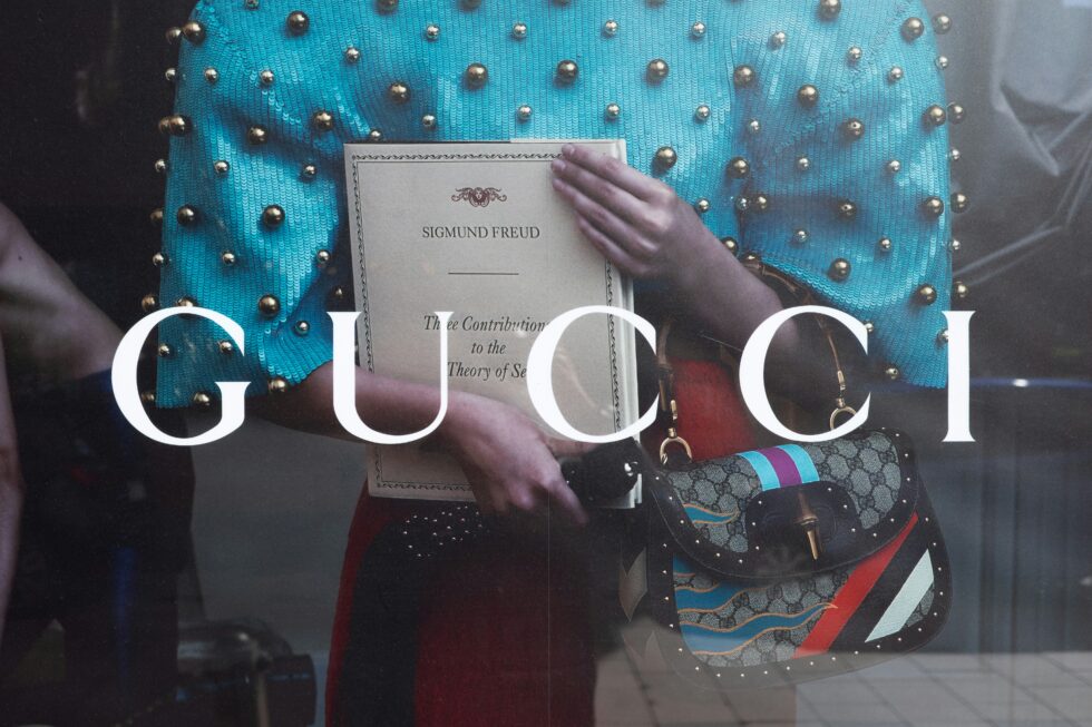 MFW2026: Isabella Ferrari sfila per Gucci