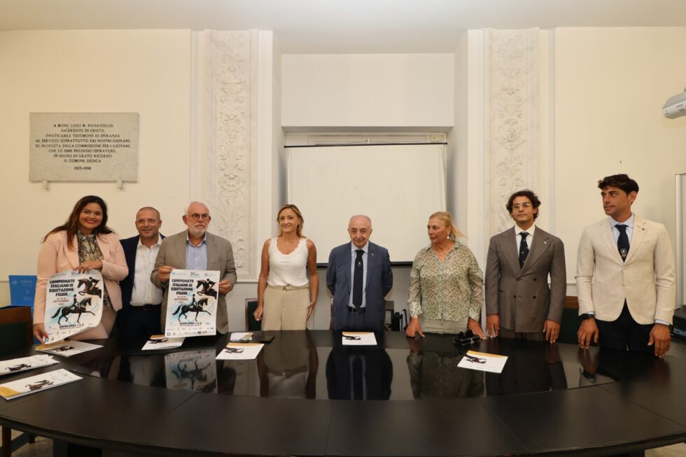 Presentati a Palazzo San Giacomo i Campionati Italiani di Equitazione FISDIR 2026